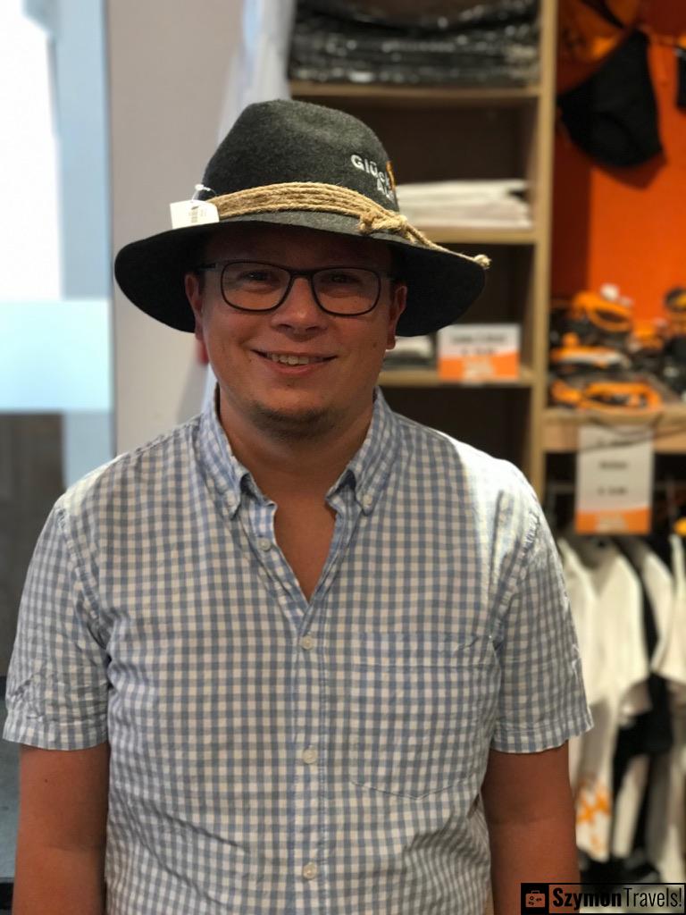 Szymon w kapeluszu, Hallstatt, Austria Szymon w kapeluszu, Hallstatt, Austria