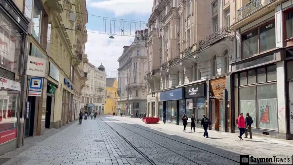 37BC0E6E 4075 48DB A183 280A64201306 1 105 c