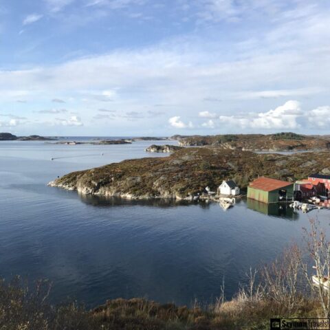 Widok na zatoczkę na północ od miasta Agotnes Widok na zatoczkę na północ od miasta Agotnes