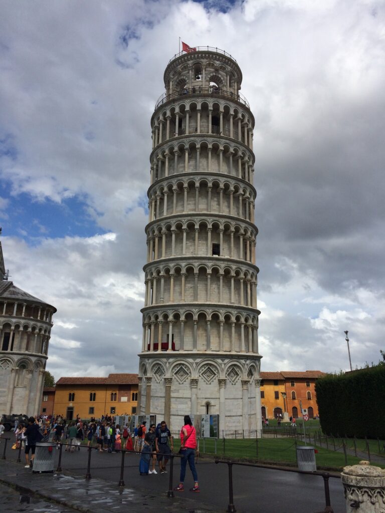 leaning tower of pisa