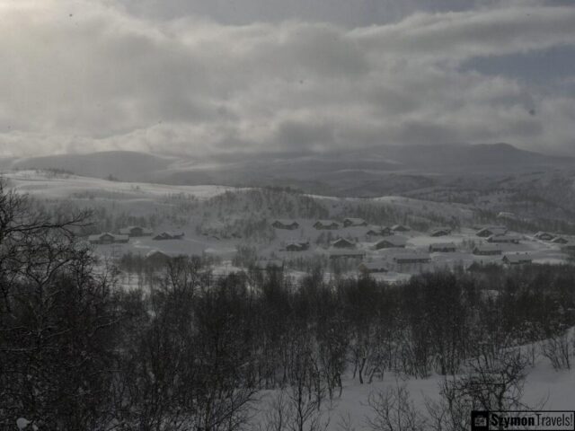 Widok na ośnieżone kabiny Vøringsfossen Widok na ośnieżone kabiny Vøringsfossen