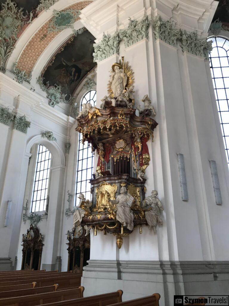 Ambona w wnętrzu Katedry św. Gallusa i Otylii, St. Galen Ambona w wnętrzu Katedry św. Gallusa i Otylii, St. Galen, Szwajcaria