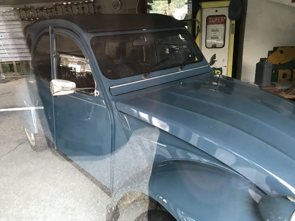 Citroën 2CV in Assesse