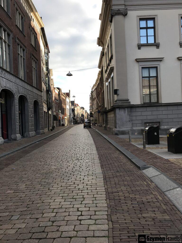 Widok na ulicę w Dordrecht, Netherlands Widok na ulicę w Dordrecht, Netherlands