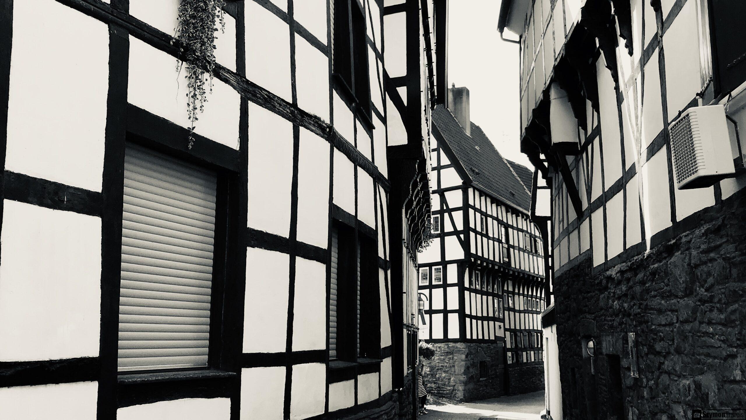 Kirchplatz - Kirchstrasse w Hattingen