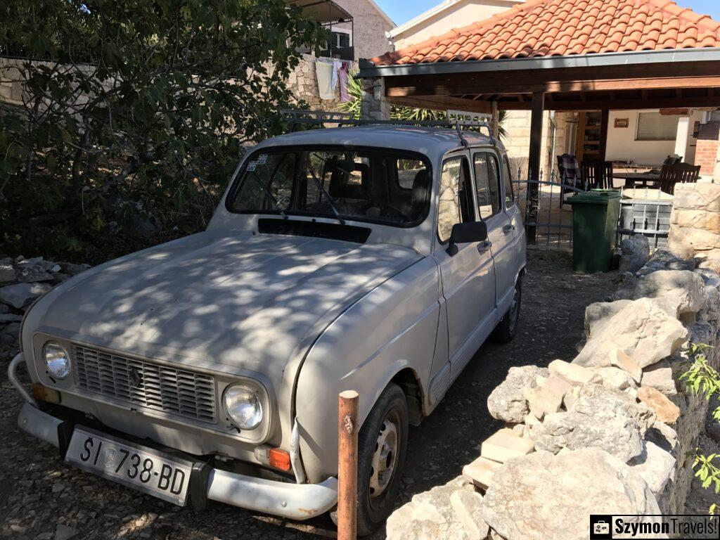 Old Renault at Primosten