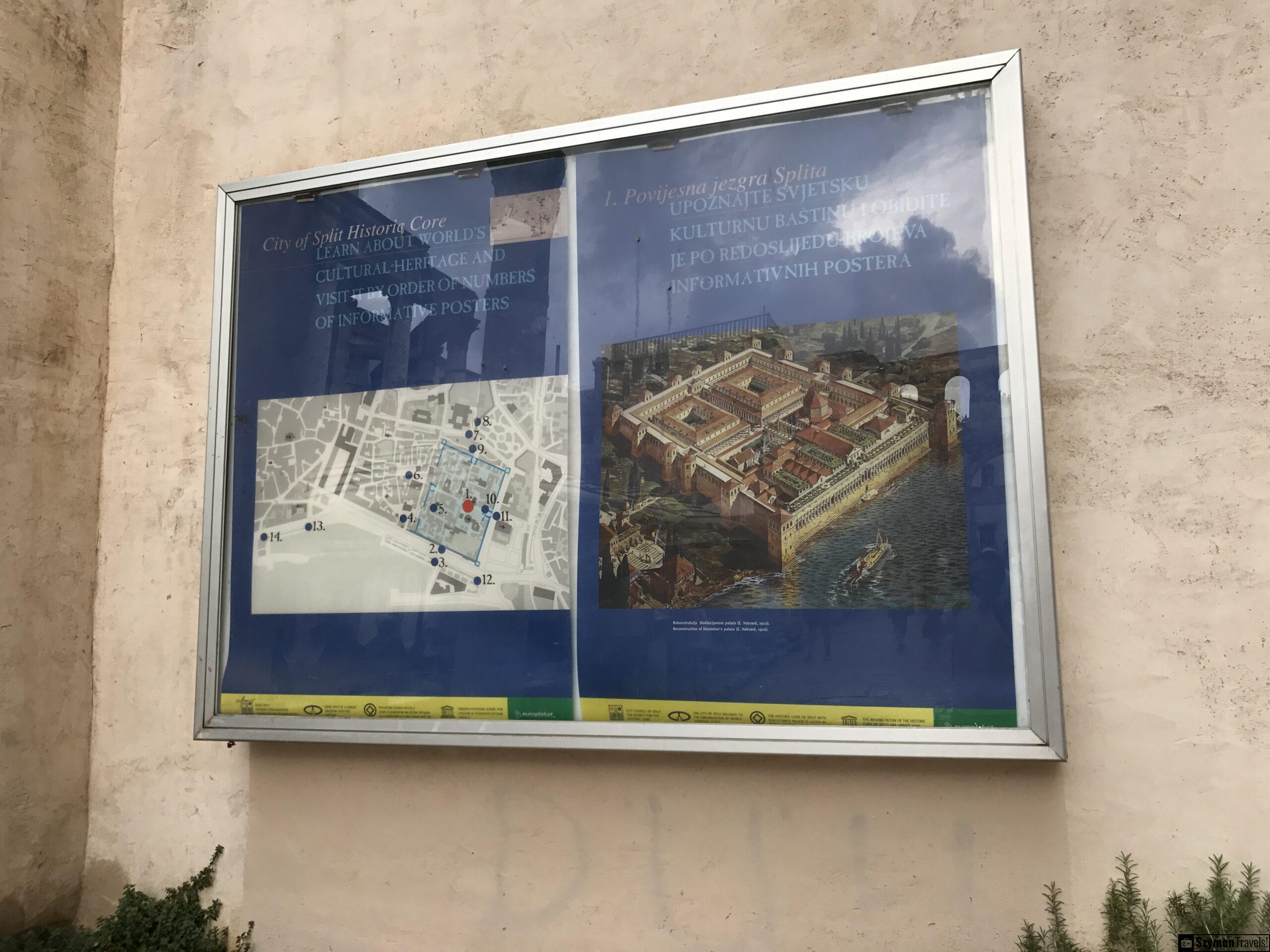 Tablica z planem Pałacu Dioklecjana w Splicie Tablica informacyjna w historycznym centrum Splitu z mapą starego miasta i rekonstrukcją Pałacu Dioklecjana nad morzem.