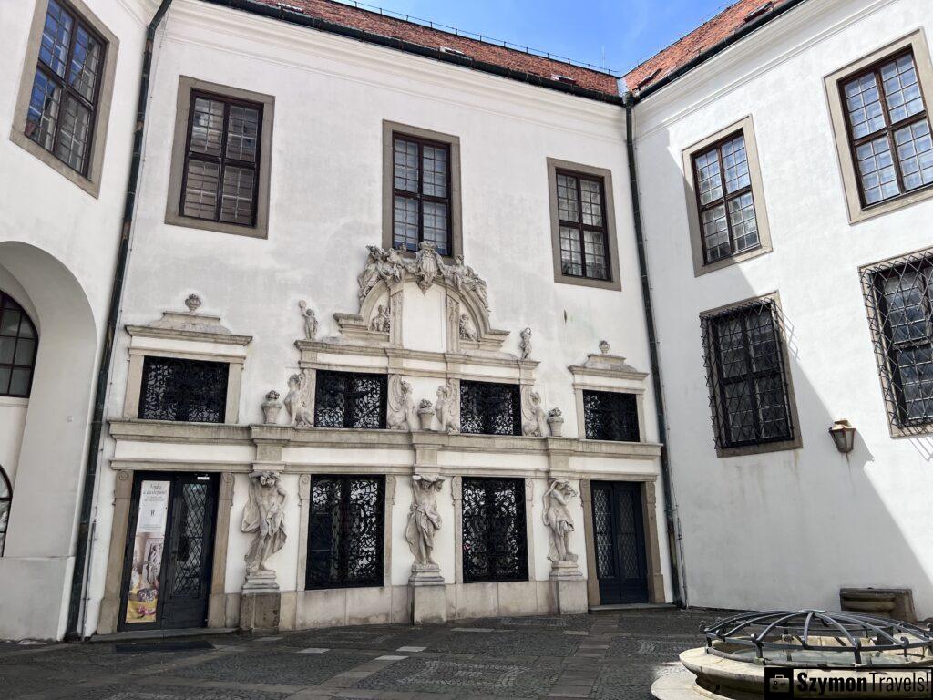 view of the courtyard with the well at the Mikulov castle