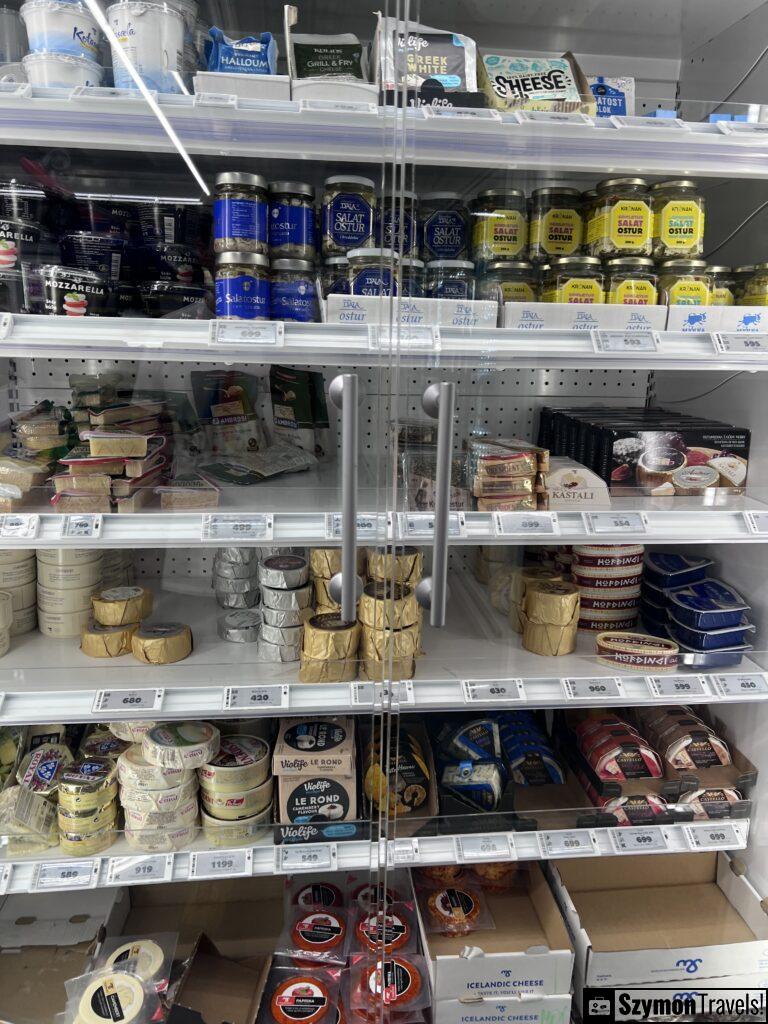 sery i inne produkty w lodówce ceny na Islandii sery i inne produkty w lodówce ceny na Islandii
