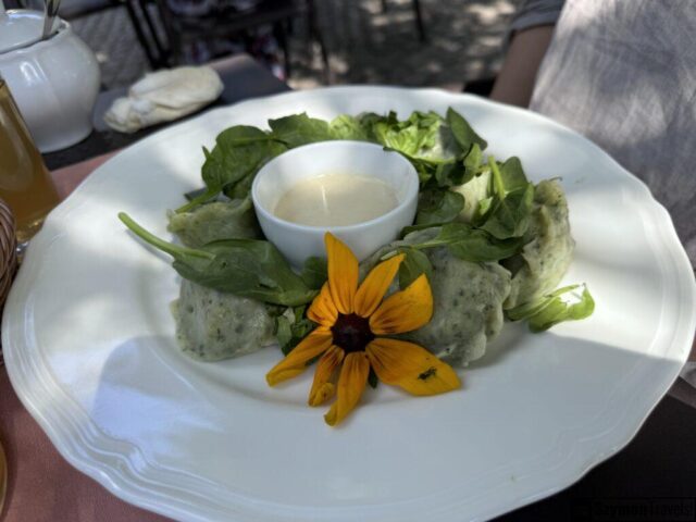 Sos tatarski w Restauracji Siedem Drzew Biskupice