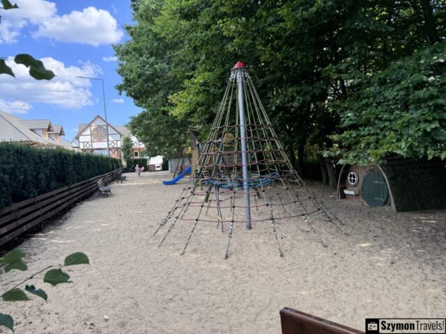 Plac zabaw w Siedem Drzew Biskupice