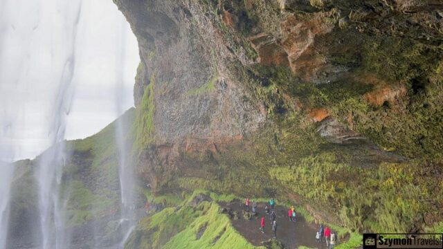 Jaskinia za wodospadem Seljalandsfoss, Islandia