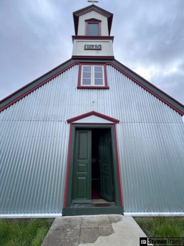 Wejście do Kościoła na framie wikingów w Keldur, Isandia