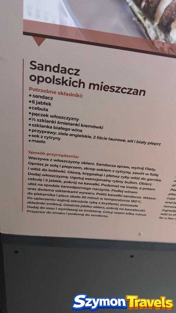 Plansza z przepisem na sandacza opolskich mieszczan w Muzeum Wsi Opolskiej