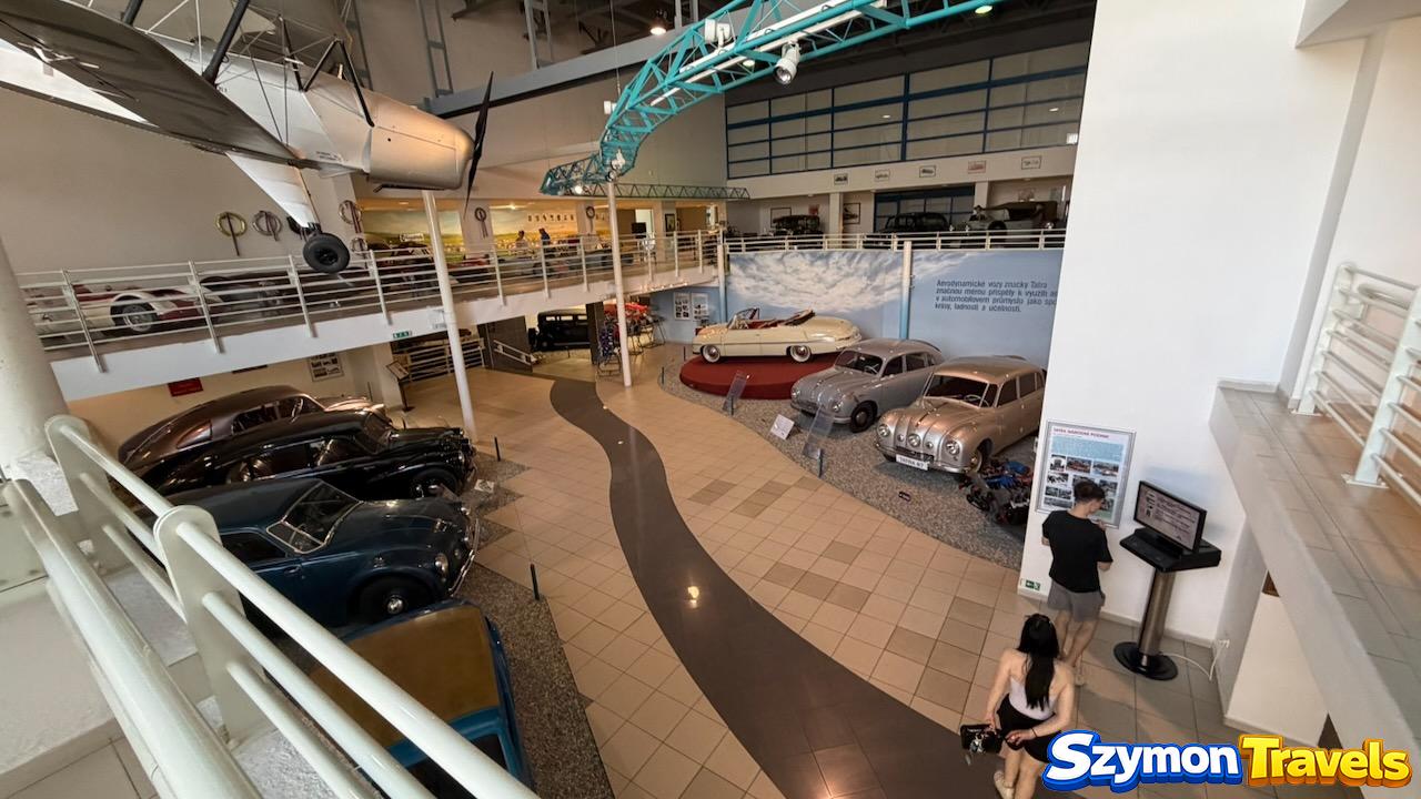 Wnętrze Muzeum samochodów osobowych Tatra w Kopřivnicach