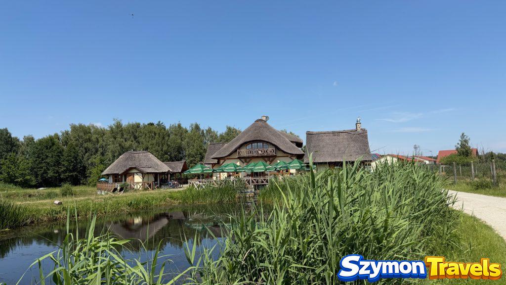 Gdzie zjeść świetnie smażonego karpia niedaleko Wrocławia? Karczma Rybna w Rudzie Żmigrodzkiej