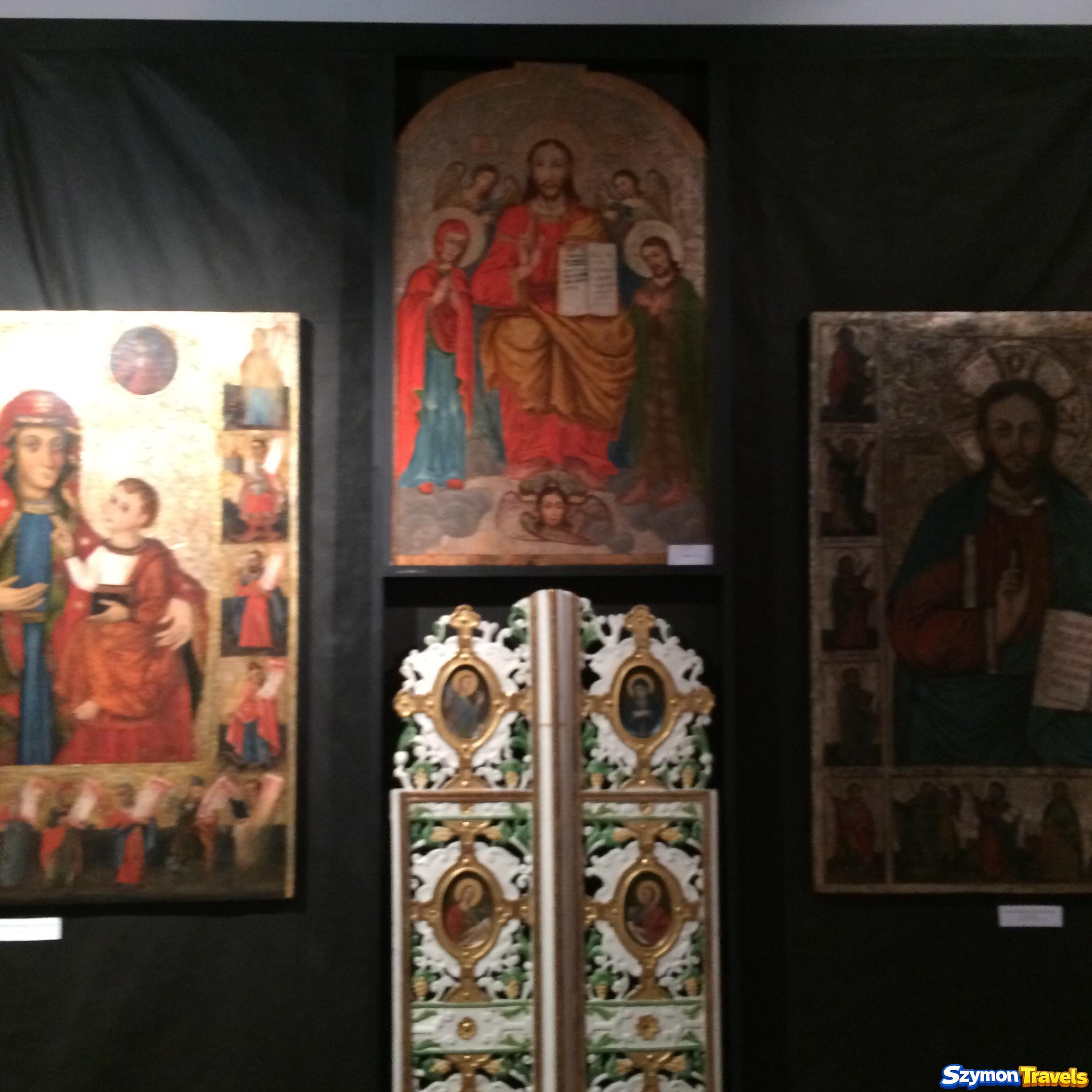 Ikony i przedmioty sakralne prezentowane w ekspozycji Muzeum Narodowego w Lublinie