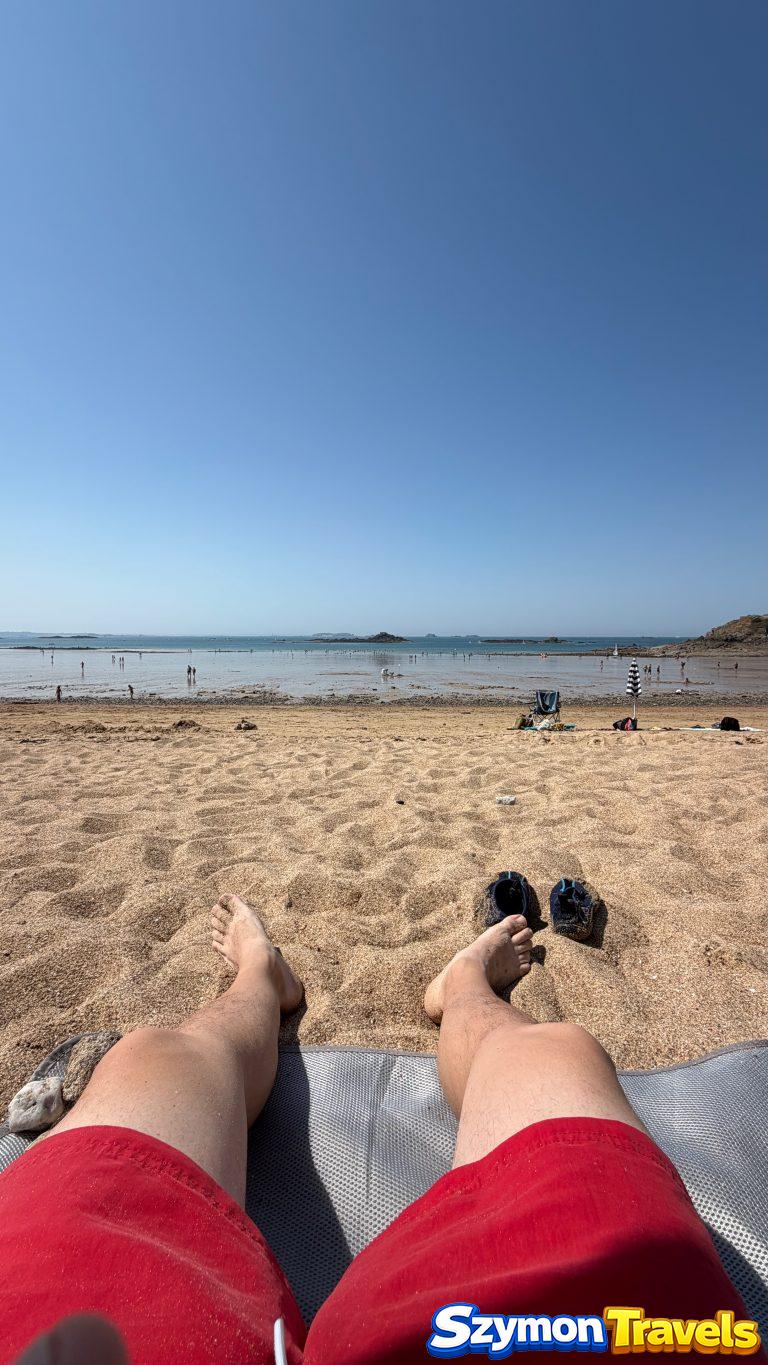 Plage du Pont w Saint-Malo – spokojna plaża, pływy, parking i rodzinne plażowanie