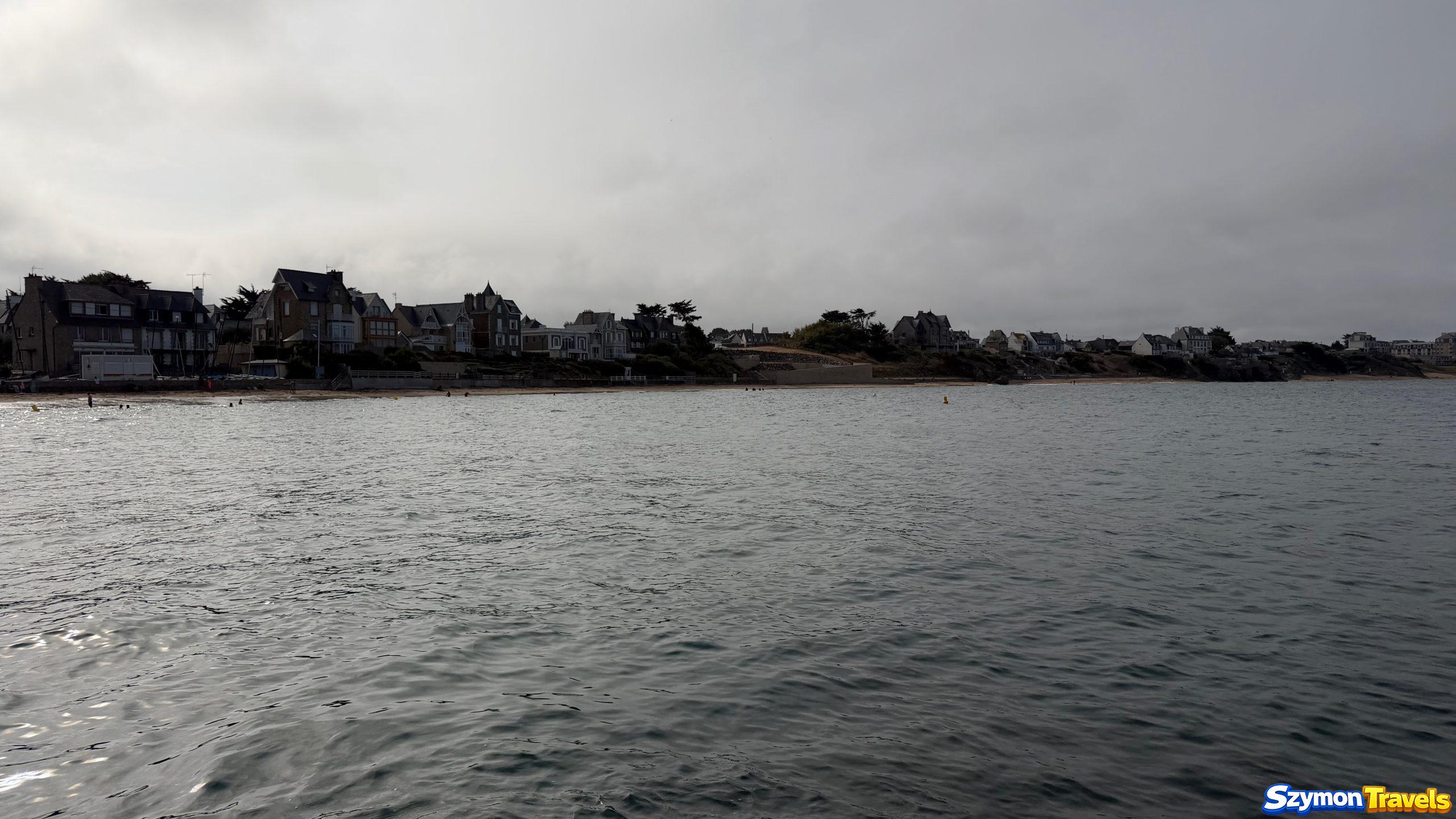 Plage du Pont podczas wysokiego stanu wody